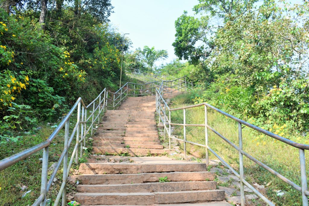 Steps to Manjarabad fort